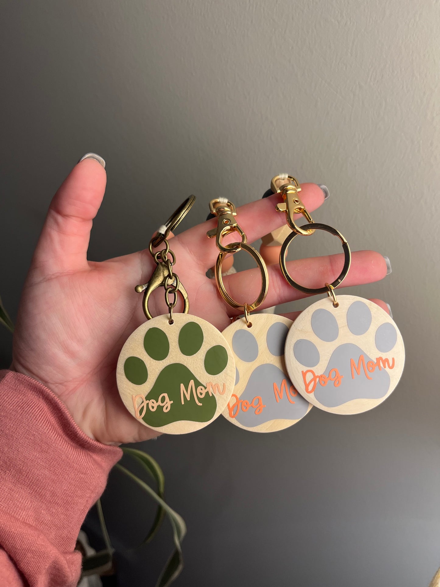 Dog Mom Paw Print Wood Keychain